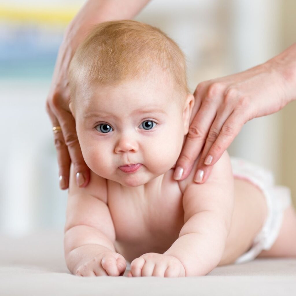 7 razloga za masazu bebe