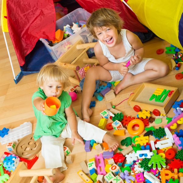 Koje igre i igračke su stimulativne za razvoj dece od 2. do 3. godine?