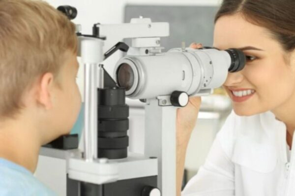 O očnom pregledu razrokog deteta