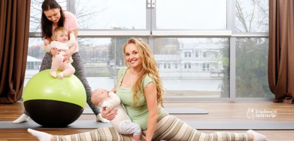 mackina vezba sa poljupcima, yoga za mame i bebe
