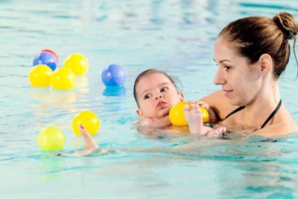 Programi plivanja za bebe 