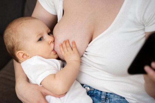 Kako se hrani beba koja ima grčeve