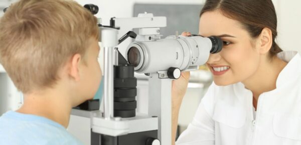 9 načina kako prepoznati problem sa vidom kod dece