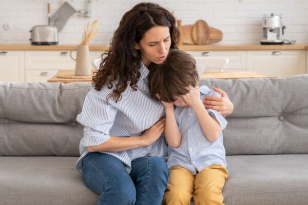 Kada je malo dete uznemireno i plače - Kako postupati?