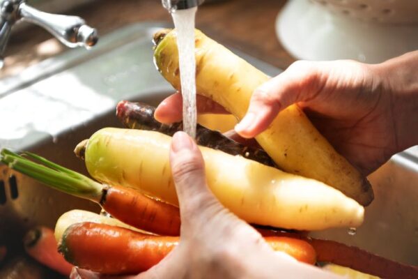 smanjiti kolicina pesticida u vocu i povrcu