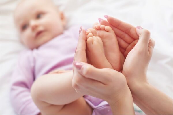 7 Razloga za masažu beba