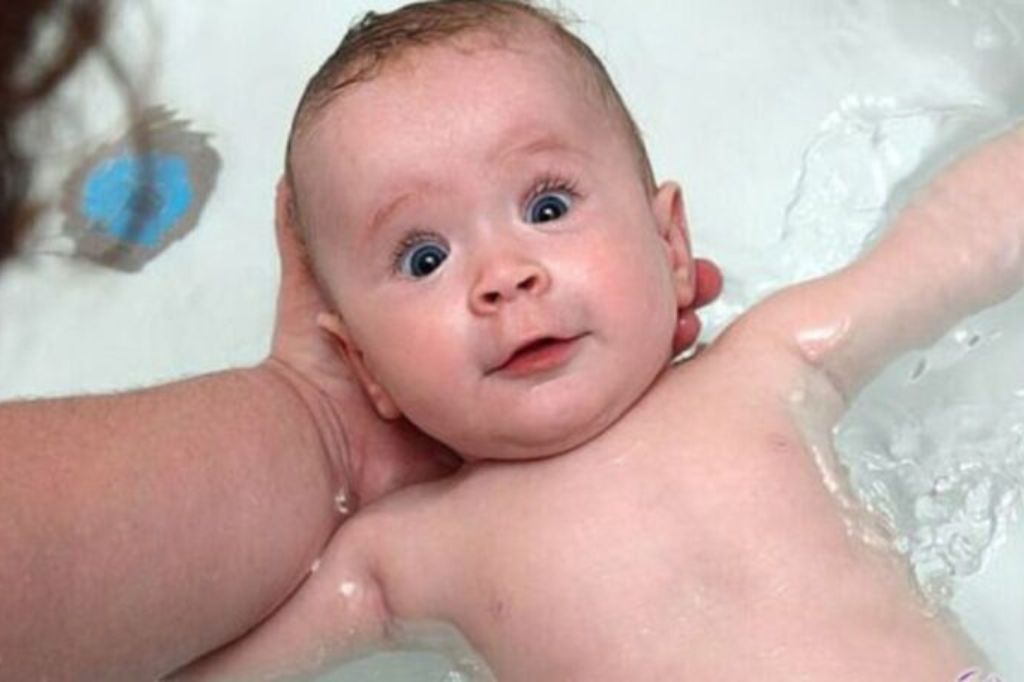 Kupanje novorođenčeta