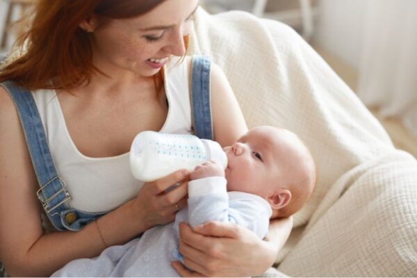 Ishrana bebe AD formulom kod koje postoje alergijski rizici