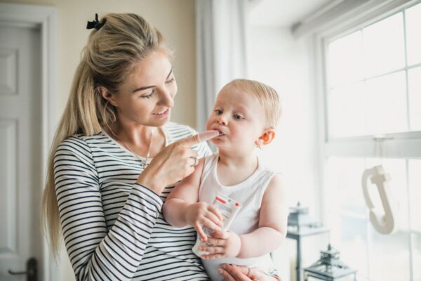 Nicanje prvih mlečnih zuba kod bebe 