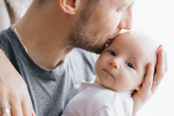 Emocije su važne još od prvog dana