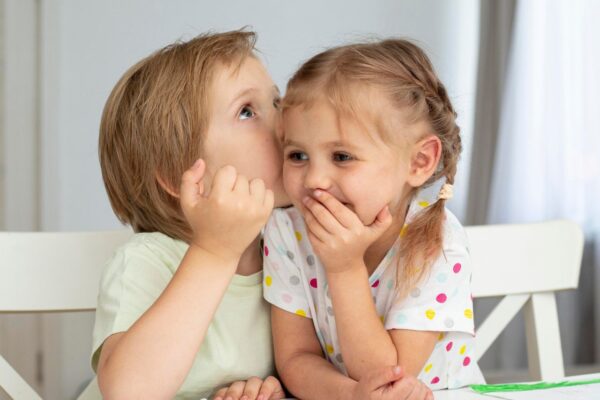 Malo dete govori ružne reči