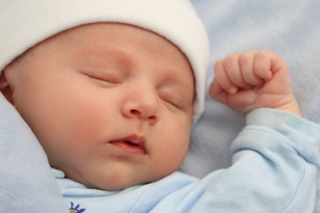 položaj u kome beba spava