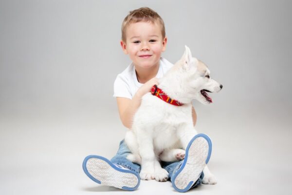 Razlozi da deca imaju kućnog ljubimca