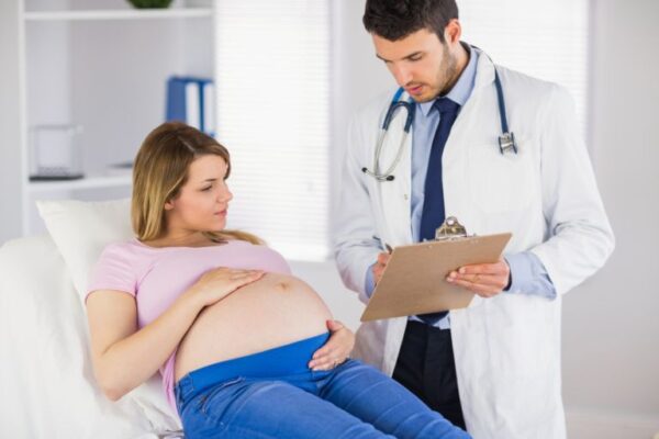 Šta doktor proverava pre porođaja