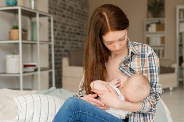 Da li beba uzima dovoljno majčinog mleka 