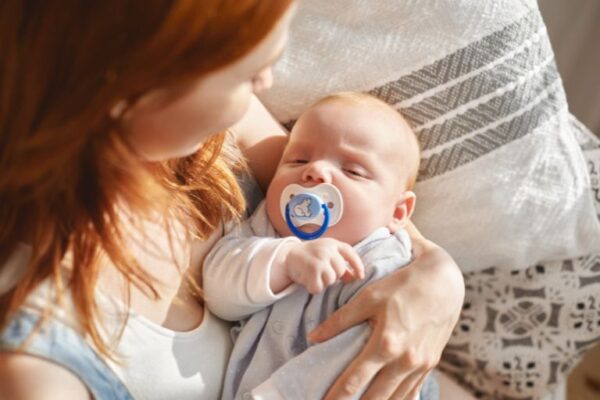 Dok beba uči da sisa