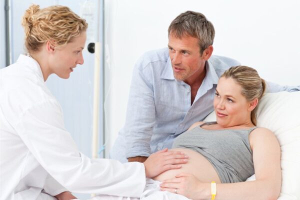 6 situacija kada trudnica treba odmah da ide u porodilište