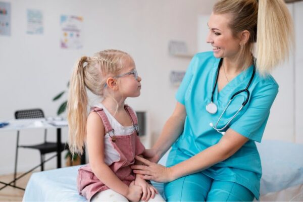 Bolovi rasta kod dece 